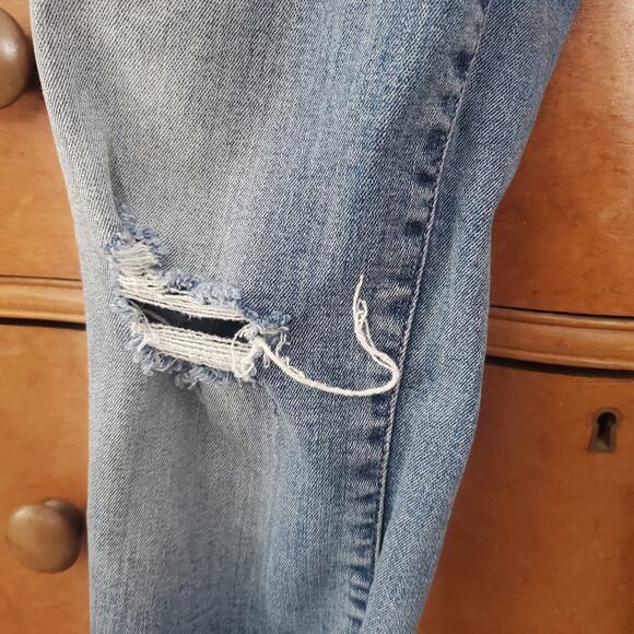 Lucky Brand Size 6 / 28 Light Wash Ava Mid-Rise Super Skinny Jeans Raw Hem Rips - Picture 7 of 16
